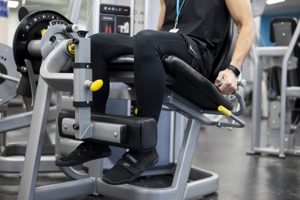 Lever Alternate Leg Extension Machine: Your Helpful How-To Guide